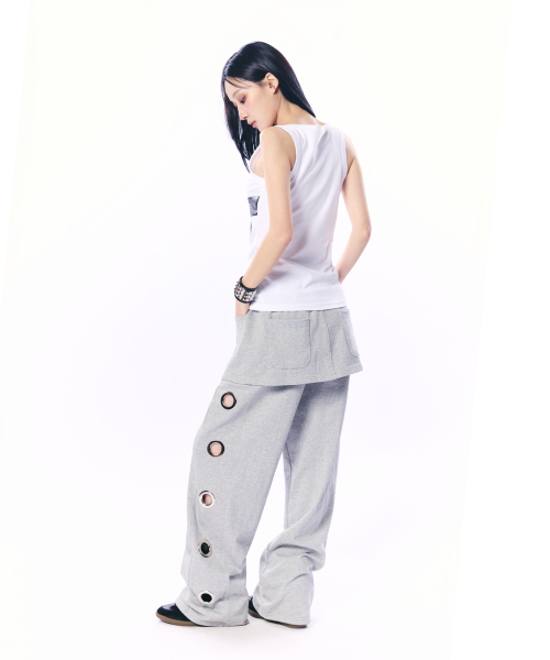 SETUP-EXE（セットアップイーエックスイー）の「LOGO CROSS SLEEVELESS TOP / WHITE（Tシャツ/カットソー・レディース・その他・OS）」の6枚目の写真