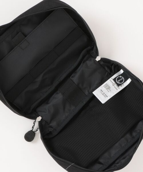 CHUMS（チャムス）の「【CHUMS/チャムス】 Recycle CHUMS Gadgets Pouch（ポーチ・レディース・ブラック・FREE）」の4枚目の写真