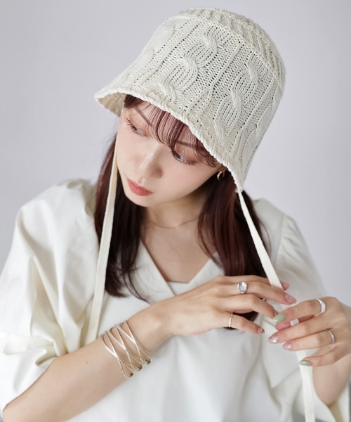 Riberry（リベリー）の「透かし編みニットバケハ（ハット・レディース・アイボリー/ブラック/グレイッシュベージュ・FREE）」の2枚目の写真