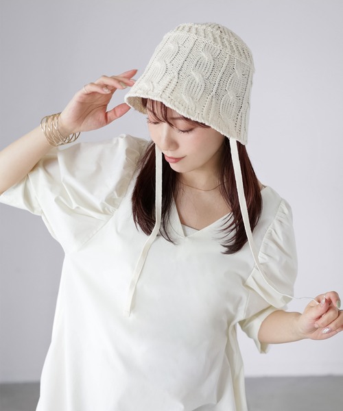 Riberry（リベリー）の「透かし編みニットバケハ（ハット・レディース・アイボリー/ブラック/グレイッシュベージュ・FREE）」の5枚目の写真