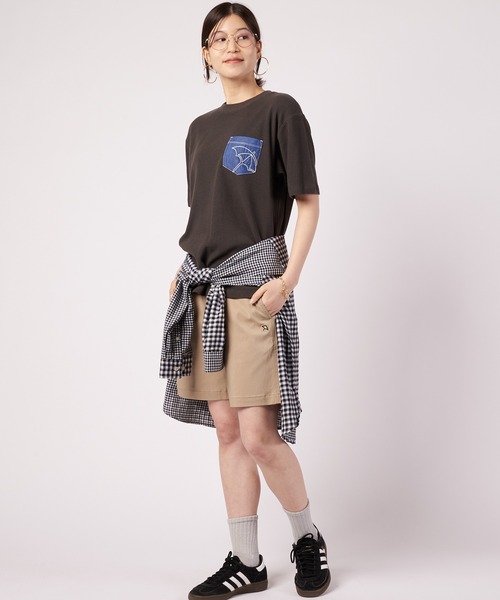 Arnold Palmer(アーノルドパーマー)の「シェア サーフニット 異素材ポケットTシャツ(Tシャツ/カットソー・レディース・チャコールグレー/ホワイト/アイボリー系・L/M/S/XS/LL)」の12枚目の写真