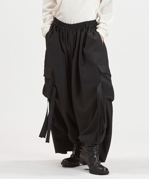 NO ID.（ノーアイディ）の「mp14809-ﾌﾗｯﾀﾘﾝｸﾞｶｰｺﾞﾄﾗｳｻﾞｰｽﾞ パンツ(458006-434P)（その他パンツ・メンズ・ブラック/ブラック系その他・1/2）」の5枚目の写真