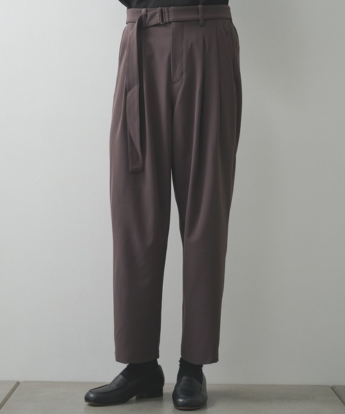 ATTACHMENT(アタッチメント)の「【ATTACHMENT/アタッチメント】別注 BELTED WIDE TAPERDTROUSERS(スラックス・メンズ・ブラック/ダークグレー・2/3)」の1枚目の写真