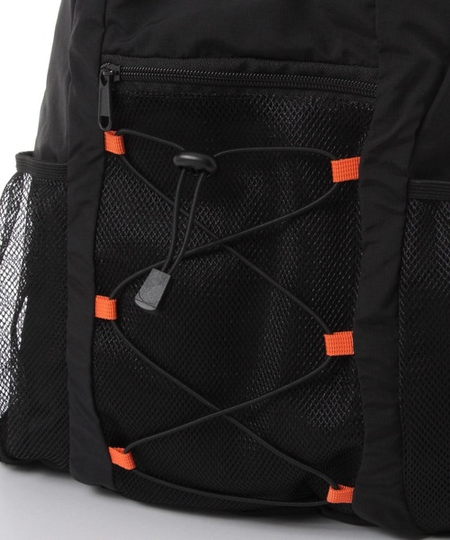 niko and...（ニコアンド）の「メッシュポケットナップサック（バックパック/リュック・メンズ・オフホワイト/ブラック・FREE）」の6枚目の写真