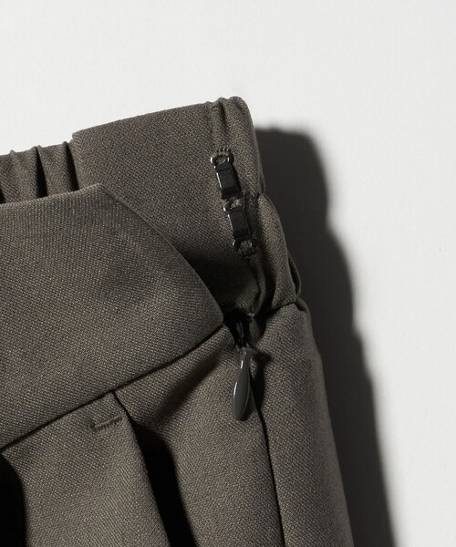 A DAY IN THE LIFE UNITED ARROWS（アデイインザライフユナイテッドアローズ）の「タック ワイドパンツ ‐セットアップ対応・ウォッシャブル‐＜A DAY IN THE LIFE＞（その他パンツ・レディース・モカ/ネイビー/ナチュラル・S/M）」の16枚目の写真