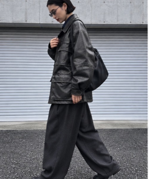 ARMY TWILL(アーミーツイル)の「【ARMY TWILL】Vegan Leather Jacket / レザーファティーグジャケット(ミリタリージャケット・メンズ・ベージュ/ブラック・M/L)」の6枚目の写真