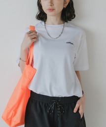THOUSAND MILE | THOUSAND MILE/サウザンドマイル SHORT SLEEVE PRINT T-SHIRT LOGO ロゴ刺繍 クルーネック半袖Tシャツ 2026年春夏(Tシャツ/カットソー)