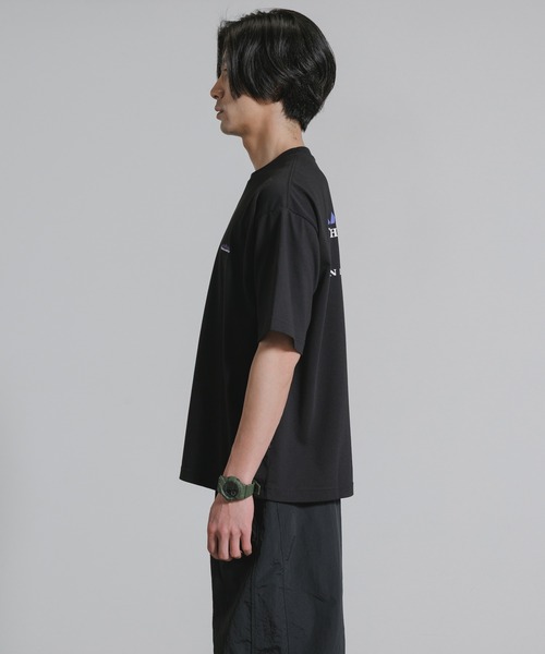 THOUSAND MILE（サウザンドマイル）の「THOUSAND MILE/サウザンドマイル SHORT SLEEVE PRINT T-SHIRT LOGO ロゴ刺繍 クルーネック半袖Tシャツ 2026年春夏（Tシャツ/カットソー・メンズ・ホワイト/ブラック・XS/M/L/XL）」の22枚目の写真