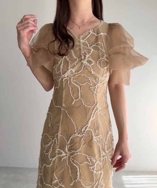 junoah(ジュノア)の「シャギーレースマーメイドワンピース(ワンピース・レディース・グレー/ベージュ・LARGE/MEDIUM/SMALL)」の4枚目の写真