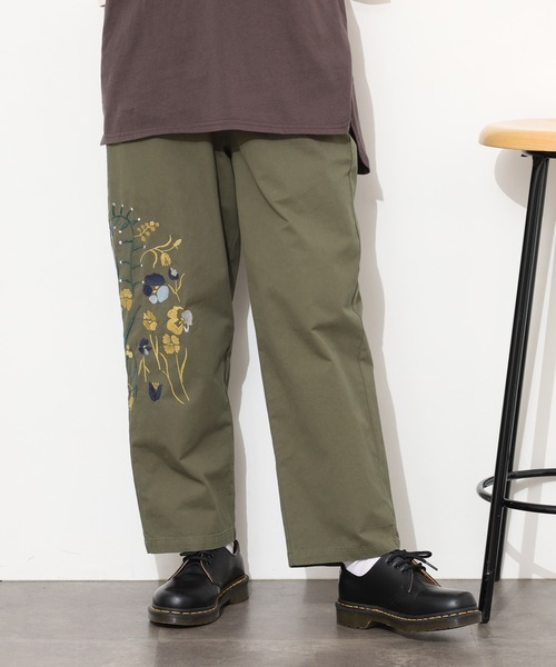 Emago(イマゴ)の「EMAGO 花刺繍ストレートパンツ(その他パンツ・レディース・ブラウン/ブラック/カーキ・FREE)」の21枚目の写真