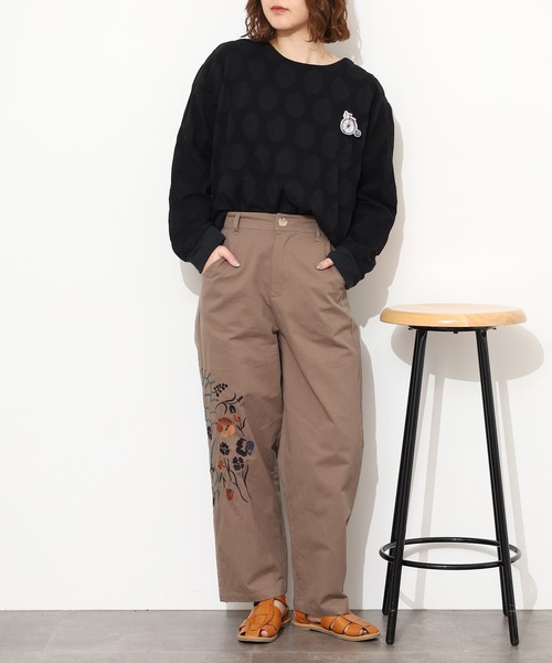 Emago(イマゴ)の「EMAGO 花刺繍ストレートパンツ(その他パンツ・レディース・ブラウン/ブラック/カーキ・FREE)」の17枚目の写真