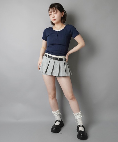 SPINNS(スピンズ)の「レイヤード風半袖カットソー/小花柄(Tシャツ/カットソー・レディース・アイボリー/サックスブルー/ピンク/ネイビー・ONESIZE)」の8枚目の写真