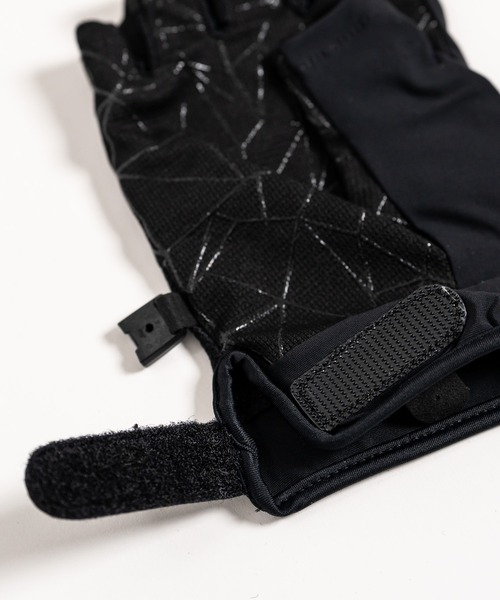 THE NORTH FACE(ザノースフェイス)の「THE NORTH FACE ザ・ノースフェイス COOL LIGHT HALF GLOVE スマホ対応 ワンポイントロゴクールライトハーフグローブ/指なし手袋(手袋・メンズ・ブラック・L/M)」の9枚目の写真