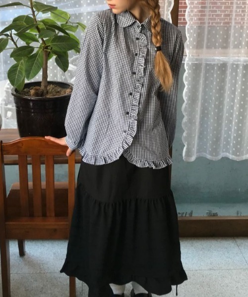 FAVORITO（ファヴォリート）の「フリル長袖チェック柄シャツ（シャツ/ブラウス・レディース・ネイビー・F）」の12枚目の写真