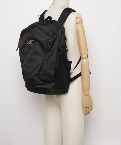 ARC'TERYX(アークテリクス)の「【ARC'TERYX】 アークテリクス Mantis 26L Backpack バックパック 26リットル/ X000006044(バックパック/リュック・メンズ・ブラック・ONESIZE)」の5枚目の写真
