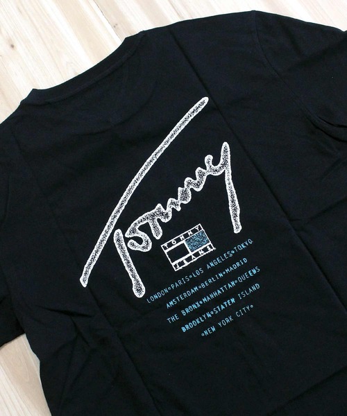 TOMMY HILFIGER(トミーヒルフィガー)の「TMJ レギュラーフィットサインバックプリント SS Tシャツ(Tシャツ/カットソー・メンズ・ナチュラル/ブラック・M/XL/L)」の6枚目の写真