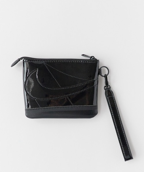 NIKE(ナイキ)の「NIKE/ナイキ Cortez Wristlet ブランドロゴ コルテッツ リストレット ミニポーチ 2026年春夏(財布・メンズ・ブラック・FREE)」の2枚目の写真