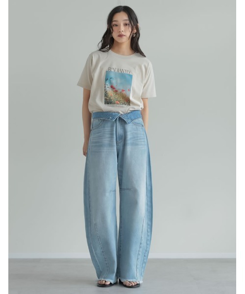 Re:EDIT（リエディ）の「[2026 SUMMER COLLECTION][接触冷感][UVカット]フラワープリントフォトTシャツ（Tシャツ/カットソー・レディース・ホワイト/レッド/チャコール/ベージュ/ブラック・MEDIUM/LARGE）」の21枚目の写真