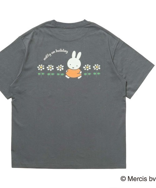 ALPEN / SPORTS DEPO SELECT（アルペンスポーツデポセレクト）の「ノーブランド  miffy バックグラフィックTシャツ(フラワー)（Tシャツ/カットソー・レディース・ダークグレー/ベージュ・XL/S/M/L）」の4枚目の写真