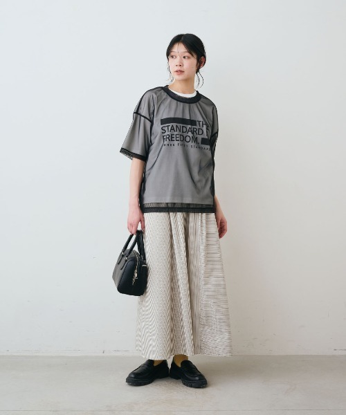 THREE FIFTY STANDARD(スリーフィフティースタンダード)の「THREE FIFTY STANDARD シアーなオーバーTシャツ(Tシャツ/カットソー・レディース・ブルー/チョコ/ブラック・M/L/LL/3L)」の5枚目の写真