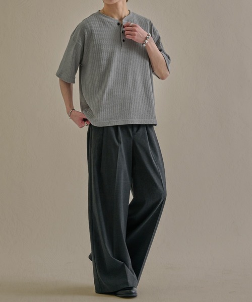 epnok(エプノック)の「ベーシックルーズヘンリーネック半袖Tee(Tシャツ/カットソー・メンズ・グレー/ブラック/ネイビー・LARGE/MEDIUM/SMALL)」の19枚目の写真