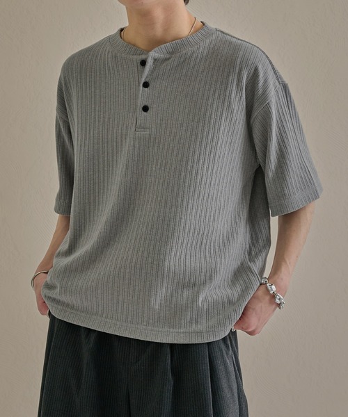 epnok(エプノック)の「ベーシックルーズヘンリーネック半袖Tee(Tシャツ/カットソー・メンズ・グレー/ブラック/ネイビー・LARGE/MEDIUM/SMALL)」の13枚目の写真