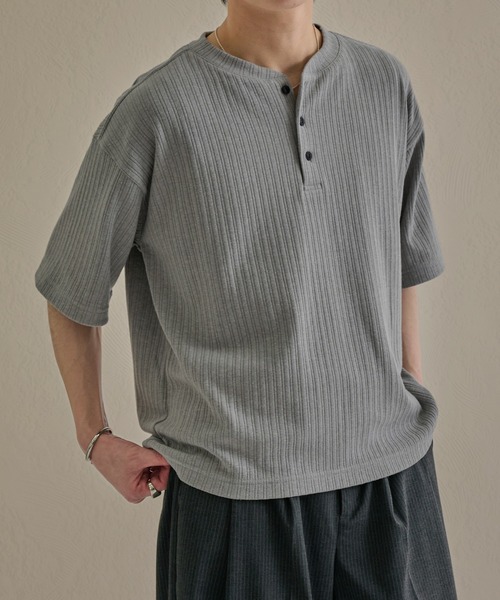 epnok(エプノック)の「ベーシックルーズヘンリーネック半袖Tee(Tシャツ/カットソー・メンズ・グレー/ブラック/ネイビー・LARGE/MEDIUM/SMALL)」の15枚目の写真