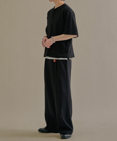 epnok(エプノック)の「ベーシックルーズヘンリーネック半袖Tee(Tシャツ/カットソー・メンズ・グレー/ブラック/ネイビー・LARGE/MEDIUM/SMALL)」の9枚目の写真