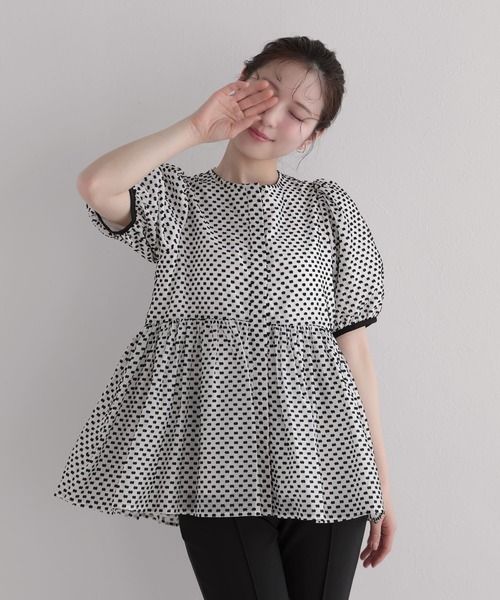 Fit more(フィットモア)の「フリンジドットジャガードバックリボンブラウス(シャツ/ブラウス・レディース・ブラック×ホワイト/ホワイト/ホワイト×ブラック・FREE)」の3枚目の写真
