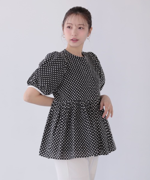 Fit more(フィットモア)の「フリンジドットジャガードバックリボンブラウス(シャツ/ブラウス・レディース・ブラック×ホワイト/ホワイト/ホワイト×ブラック・FREE)」の15枚目の写真