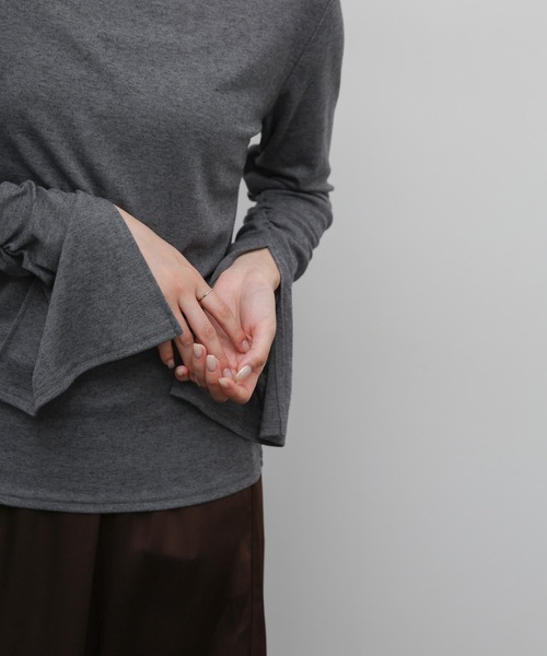 select MOCA Et（セレクトモカエト）の「【Et】Slit Sleeve Tops（Tシャツ/カットソー・レディース・ホワイト/グレー/ブラック・FREE）」の21枚目の写真