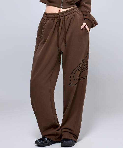 PHYSICAL GARMENTS（フィジカルガーメンツ）の「P5059 ビッグシンボルウーマンワイドパンツ[3COLOR]（スウェットパンツ・レディース・グレー/ブラック/ブラウン・FREE）」の7枚目の写真