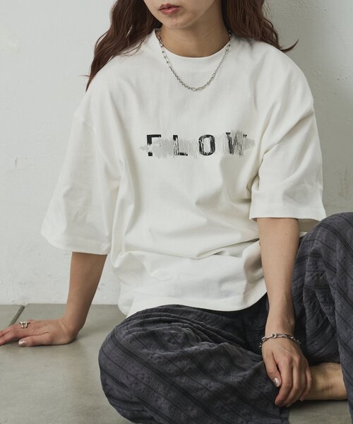 COLONY 2139（コロニートゥーワンスリーナイン）の「スクラッチロゴTシャツ（Tシャツ/カットソー・メンズ・ホワイト/ブラック・LARGE/MEDIUM）」の2枚目の写真