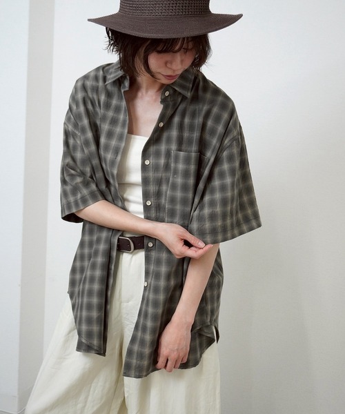 gossara(ゴサラ)の「【ナチュラルな風合い】チェックシャツ(シャツ/ブラウス・レディース・チャコールグレー/グレー・FREE)」の4枚目の写真