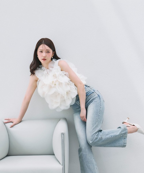 polaura(ポローラ)の「ローズペタルフリルトップス(シャツ/ブラウス・レディース・グレー/オフホワイト/ピンク・FREE)」の12枚目の写真