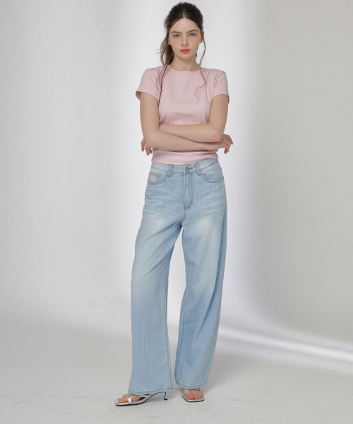 BUTTON UP(ボタンアップ)の「クラシックウォッシュドワイドデニムパンツ(ライトブルー)(デニムパンツ・レディース・その他・SMALL/MEDIUM/LARGE)」の4枚目の写真