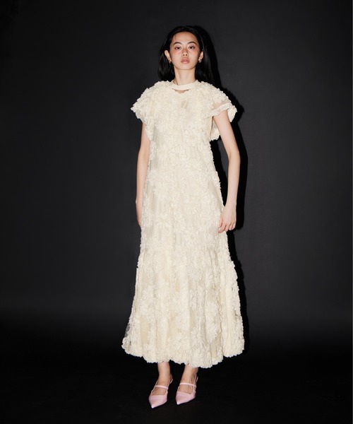 ANDRESD(アンドレスド)の「フラワーバルーンドレス / bloom balloon dress(ドレス・レディース・ブラック/オフホワイト/アイボリー・S/M/L)」の8枚目の写真