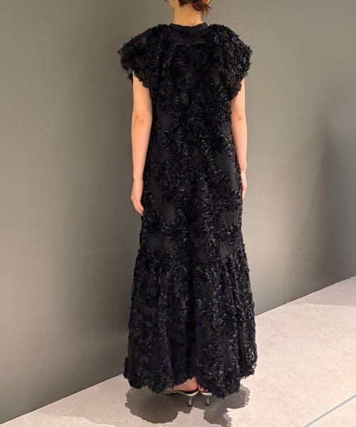 ANDRESD(アンドレスド)の「フラワーバルーンドレス / bloom balloon dress(ドレス・レディース・ブラック/オフホワイト/アイボリー・S/M/L)」の22枚目の写真