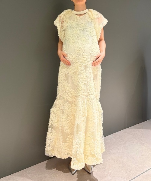 ANDRESD(アンドレスド)の「フラワーバルーンドレス / bloom balloon dress(ドレス・レディース・ブラック/オフホワイト/アイボリー・S/M/L)」の16枚目の写真