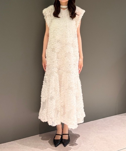 ANDRESD(アンドレスド)の「フラワーバルーンドレス / bloom balloon dress(ドレス・レディース・ブラック/オフホワイト/アイボリー・S/M/L)」の14枚目の写真