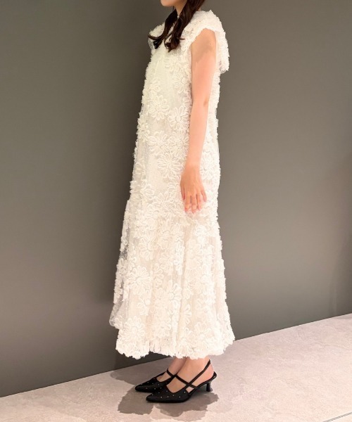 ANDRESD(アンドレスド)の「フラワーバルーンドレス / bloom balloon dress(ドレス・レディース・ブラック/オフホワイト/アイボリー・S/M/L)」の13枚目の写真