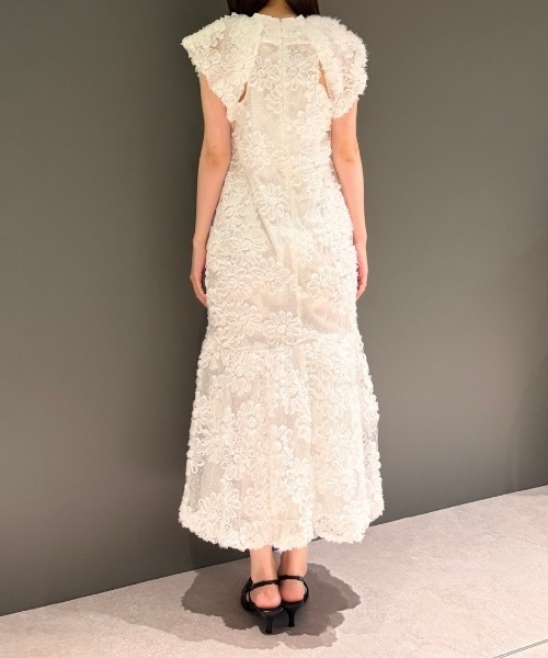 ANDRESD(アンドレスド)の「フラワーバルーンドレス / bloom balloon dress(ドレス・レディース・ブラック/オフホワイト/アイボリー・S/M/L)」の12枚目の写真