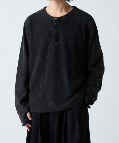 Lui's(ルイス)の「フェードヘンリーネックロンT(Tシャツ/カットソー・メンズ・ホワイト/ブラック/ブラック系その他・M/S)」の3枚目の写真