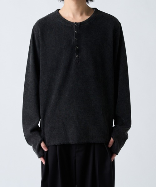 Lui's(ルイス)の「フェードヘンリーネックロンT(Tシャツ/カットソー・メンズ・ホワイト/ブラック/ブラック系その他・M/S)」の5枚目の写真