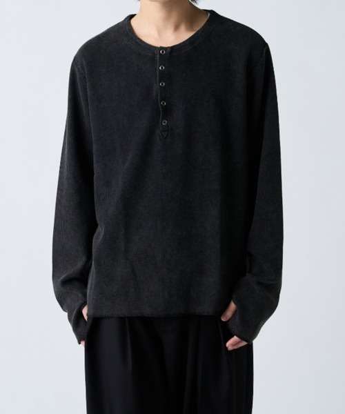 Lui's(ルイス)の「フェードヘンリーネックロンT(Tシャツ/カットソー・メンズ・ホワイト/ブラック/ブラック系その他・M/S)」の6枚目の写真