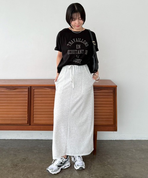 Doux archives(ドゥアルシーヴ)の「フロッキーロゴプリントTee(Tシャツ/カットソー・レディース・オフホワイト/ブラック/ブラウン・FREE)」の9枚目の写真