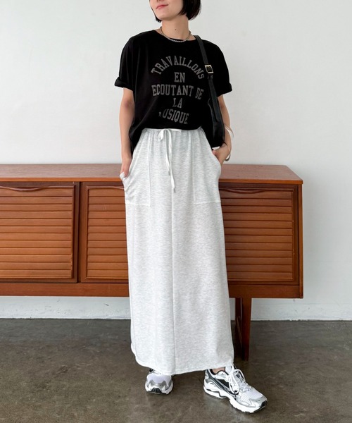 Doux archives(ドゥアルシーヴ)の「フロッキーロゴプリントTee(Tシャツ/カットソー・レディース・オフホワイト/ブラック/ブラウン・FREE)」の8枚目の写真