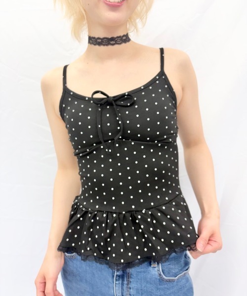 Alite cloth(アリーテクロス)の「チョーカーリボン付き裾フリルレースキャミソール/パット付き(キャミソール・レディース・グレー/ブラウン/ブラック/ホワイト・FREE)」の1枚目の写真