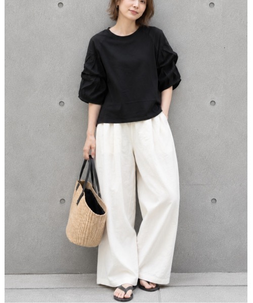 FAZVY(ファズビー)の「バブルスリーブTシャツ(Tシャツ/カットソー・レディース・ホワイト/ブラック・FREE)」の3枚目の写真