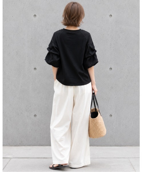 FAZVY(ファズビー)の「バブルスリーブTシャツ(Tシャツ/カットソー・レディース・ホワイト/ブラック・FREE)」の4枚目の写真